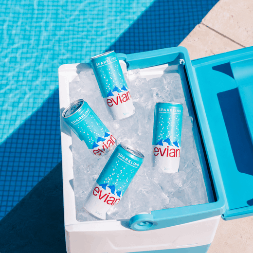 Evian&#x20;p&#x00E9;tillante